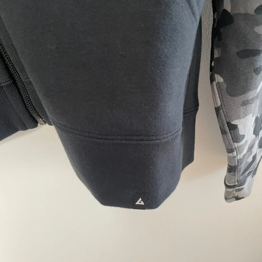 NEW American Giant Womens Raglan Classic Zip 2.0 Hoodie Sweatshirt Black Camo XL